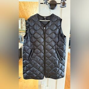 Eddie Bauer Black Quilted Vest